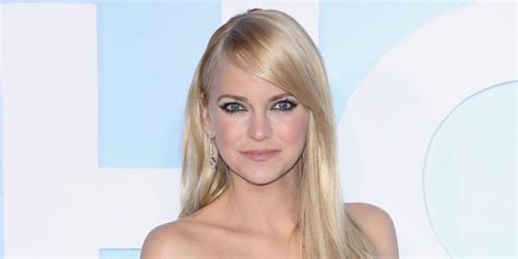 anna farris nude|Anna Fariss full naked Superbowl advert is here